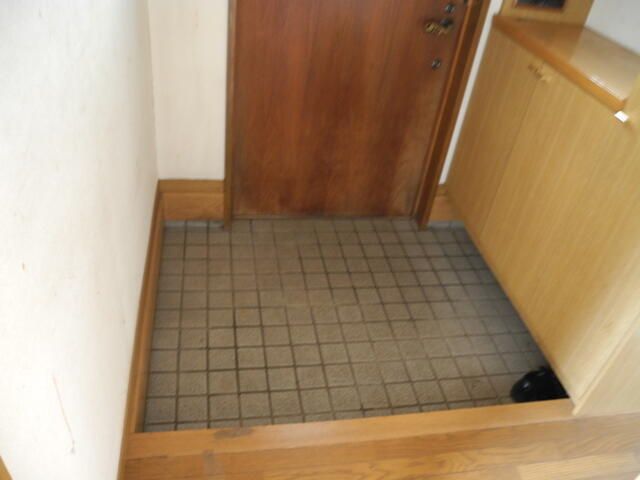 5LDK Detached House for Sale in Ishikari, Hokkaido - 9.5M Yen - Thumbnail 2