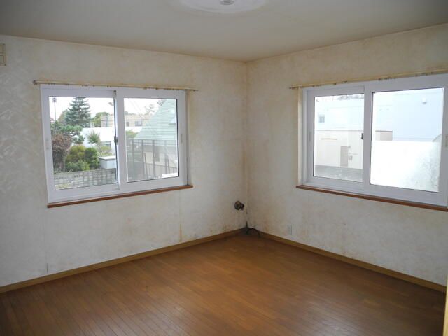 5LDK Detached House for Sale in Ishikari, Hokkaido - 9.5M Yen - Thumbnail 3