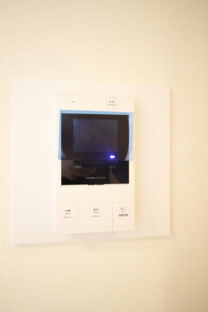 1K Apartment for Rent in Sakai, Osaka - 29.9㎡ with Balcony - Thumbnail 3