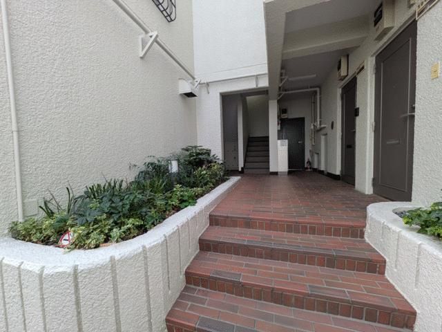 Renovated 1LDK Apartment for Sale in Nerima, Tokyo - Image 1