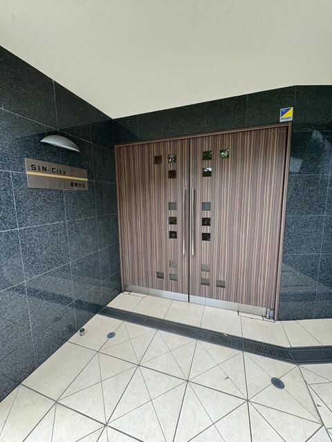 1R Apartment for Sale in Itabashi, Tokyo - 4.8% Yield - Thumbnail 2