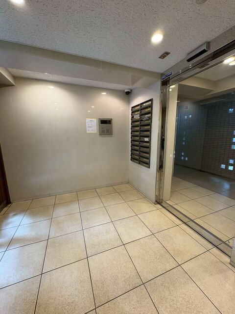 1R Apartment for Sale in Itabashi, Tokyo - 4.8% Yield - Thumbnail 3