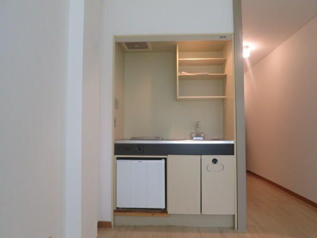 One-Room Apartment for Rent in Higashiosaka, Osaka - 24 sqm - Thumbnail 4