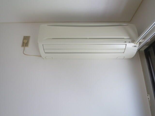 One-Room Apartment for Rent in Higashiosaka, Osaka - 24 sqm - Thumbnail 2