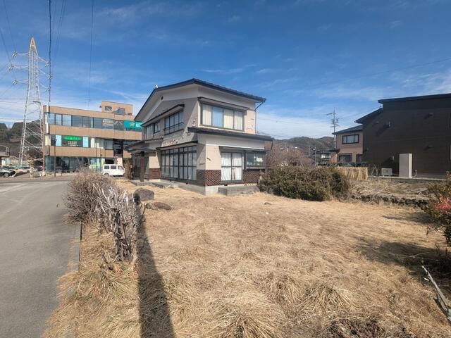 4LDK Detached House for Sale Near Chino Station, Nagano - Thumbnail 2