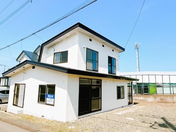 Renovated 4LDK House for Sale in Abashiri, Hokkaido - Thumbnail 2