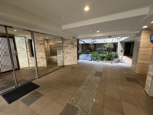 Renovated 2LDK Apartment in Ikebukuro, Tokyo | 75.92 sqm - Thumbnail 2