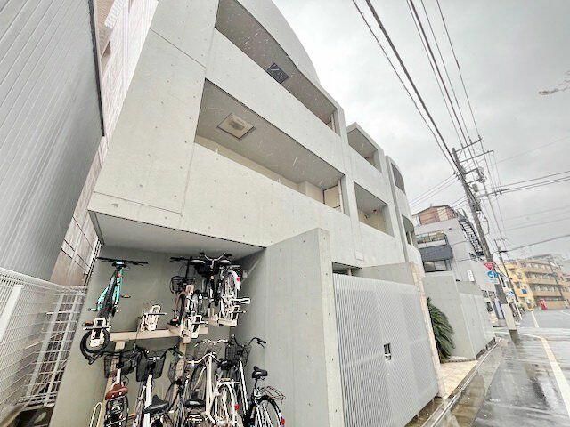 2017 Studio Apartment for Sale in Shinjuku, Tokyo - Thumbnail 3