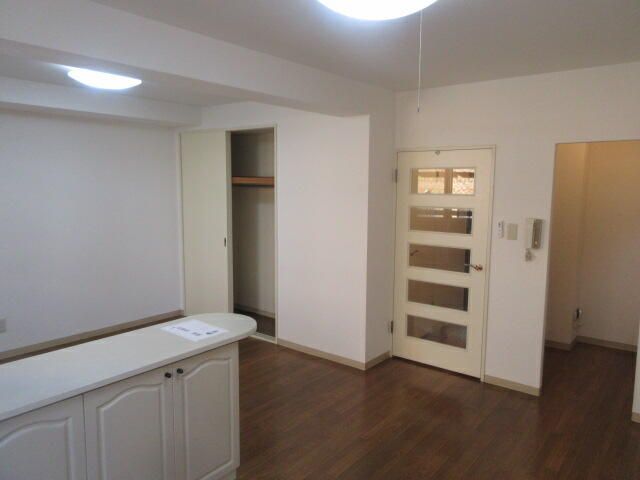 1K Apartment for Rent in Hiragishi, Sapporo, Hokkaido - Thumbnail 4