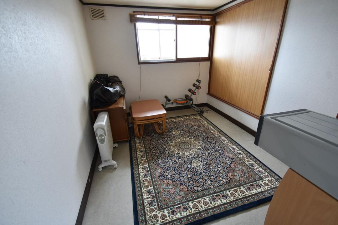 4LDK Family House for Sale in Sapporo's Minami Ward - Thumbnail 4
