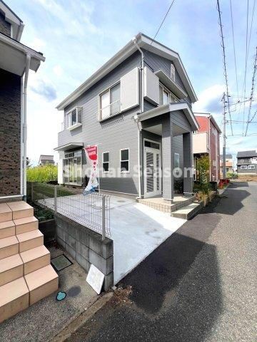 Renovated 3LDK House with Garden in Samukawa, Kanagawa - Image 1