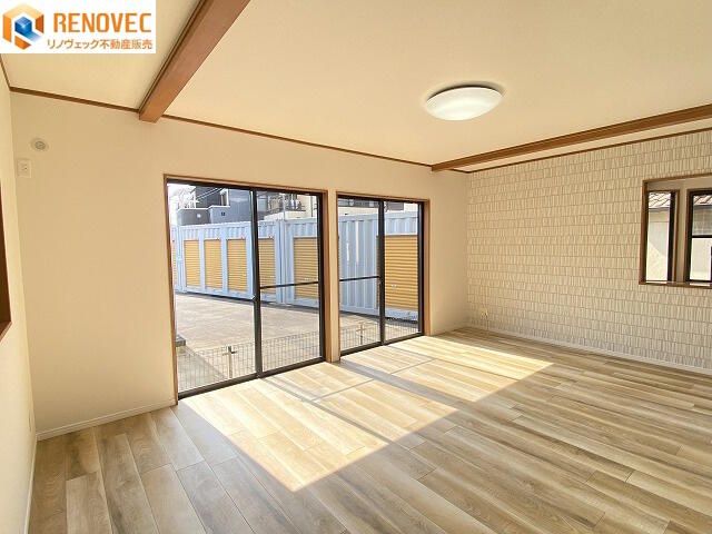 Refurbished 3LDK House for Sale in Sakai, Osaka - Thumbnail 4