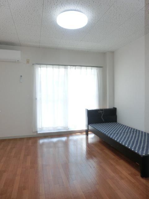 1K Apartment for Rent in Kyoto Kita Ward with Free Appliance Rental - Thumbnail 4