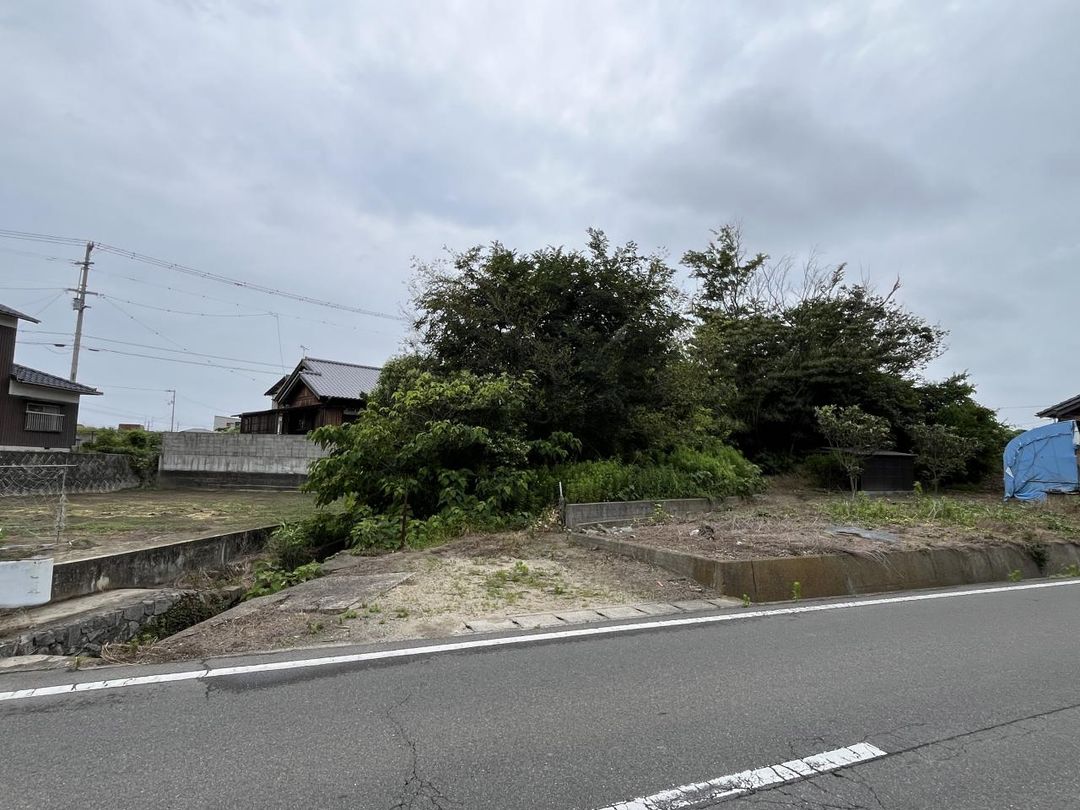 727 sqm Land for Sale in Kanonji, Kagawa - Ideal Storage Yard - Thumbnail 2
