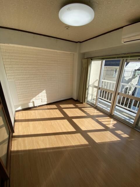 3DK Apartment for Sale in Yokosuka, Kanagawa - 3.5 Million JPY - Thumbnail 4