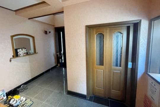 7LDK Two-Generation House with Hot Spring in Yugawara, Kanagawa - Thumbnail 3