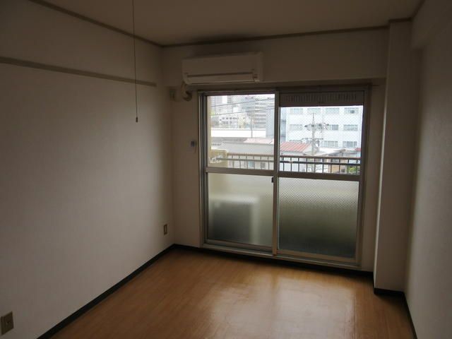 1K Apartment for Rent Near Toyohashi Station, Aichi - Thumbnail 3
