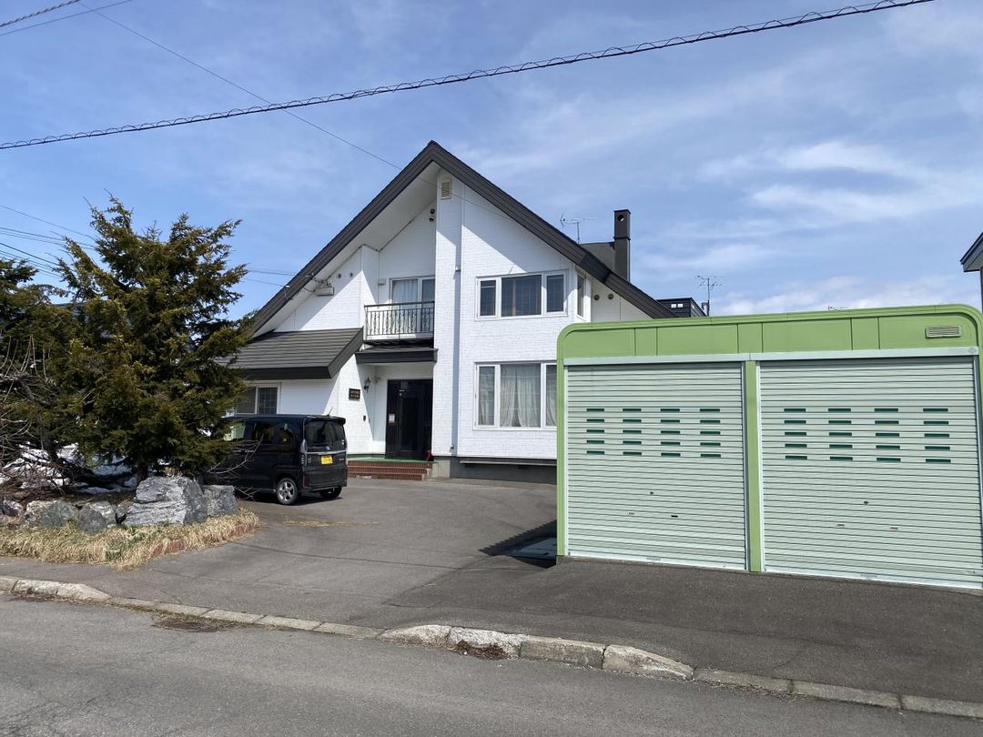 7LDK Renovated Family House in Asahikawa, Hokkaido - Thumbnail 2