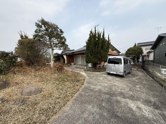 5DK Detached House for Sale in Nakatsu, Oita - Akiya Bank Property - Thumbnail 2