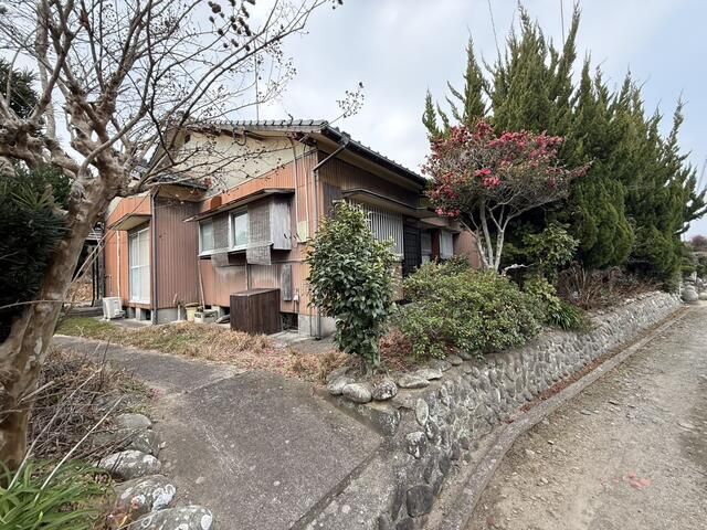 5DK Detached House for Sale in Nakatsu, Oita - Akiya Bank Property - Thumbnail 3