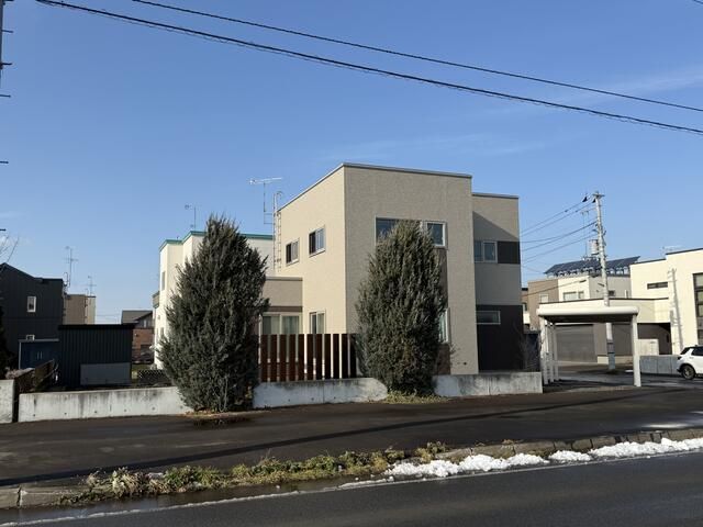4SLDK House in Asahikawa with Mountain Views | 2012 Build - Thumbnail 2