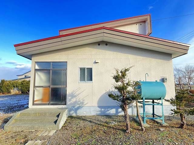 5LDK House on 489 Tsubo Land in Ebetsu, Hokkaido for 5 Million Yen - Thumbnail 3