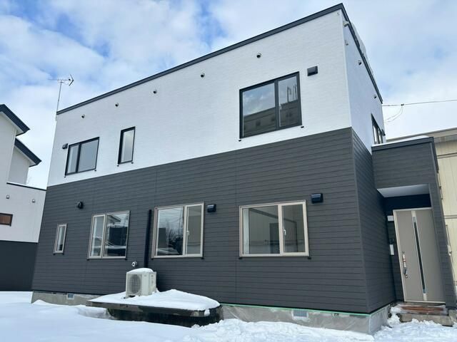 Renovated 4LDK House for Sale in Ebetsu, Hokkaido - Thumbnail 2