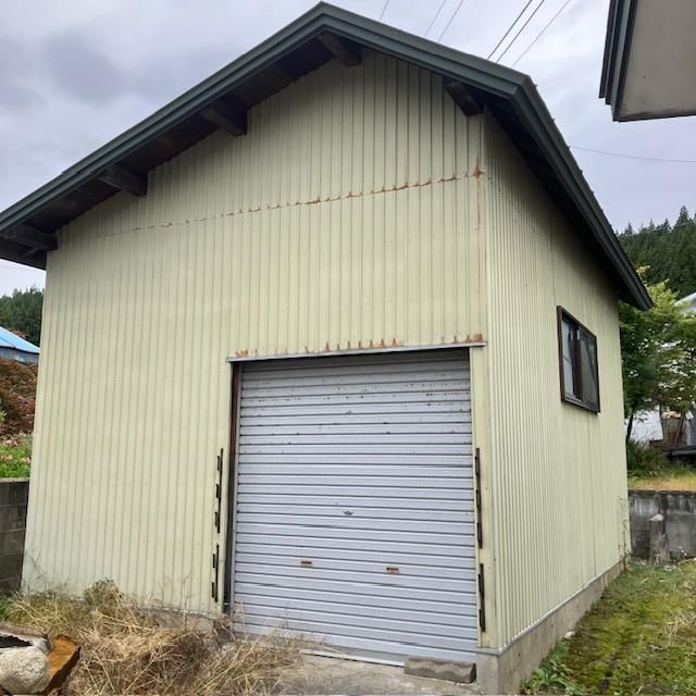 11DK House for Sale in Ajigasawa, Aomori - Near Shirakami Mountains - Image 1