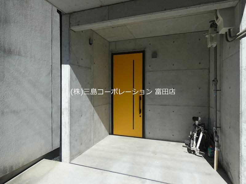 2012 Built 3DK House for Sale in Takatsuki, Osaka - Thumbnail 3