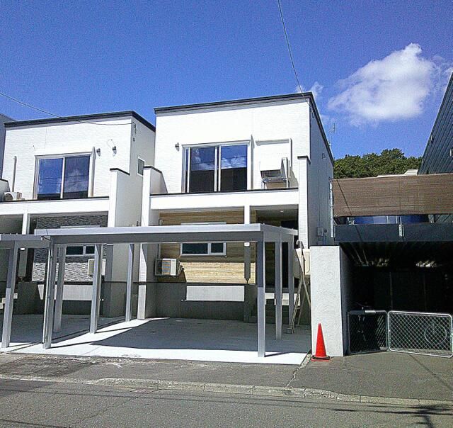 New 4LDK House with 2 Car Parks in Sapporo's Kiyota Ward - Thumbnail 2