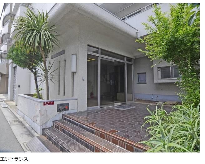 1LDK Apartment for Sale in Koto, Tokyo - Near Sumiyoshi Station - Thumbnail 3
