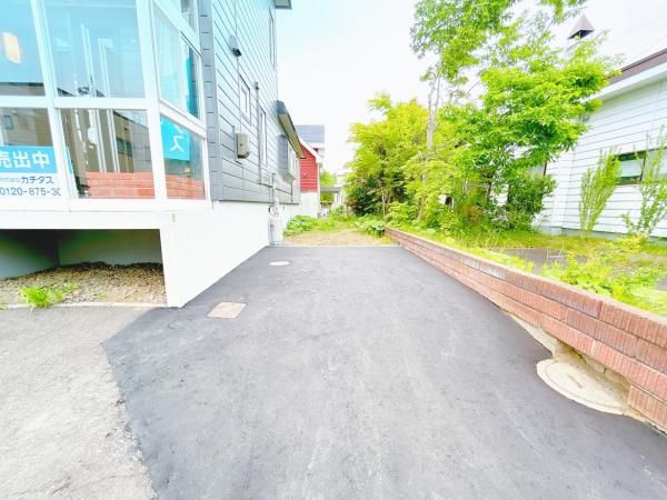 Renovated 3LDK House with Garden in Sapporo's Kiyota Ward - Thumbnail 3