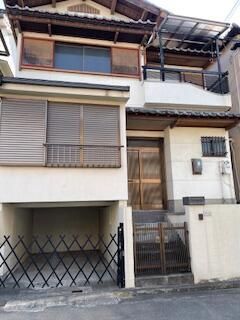 5DK Detached House for Sale in Sakai, Osaka - Quiet Residential Area - Image 1
