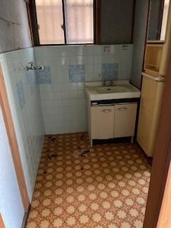 5DK Detached House for Sale in Sakai, Osaka - Quiet Residential Area - Thumbnail 4