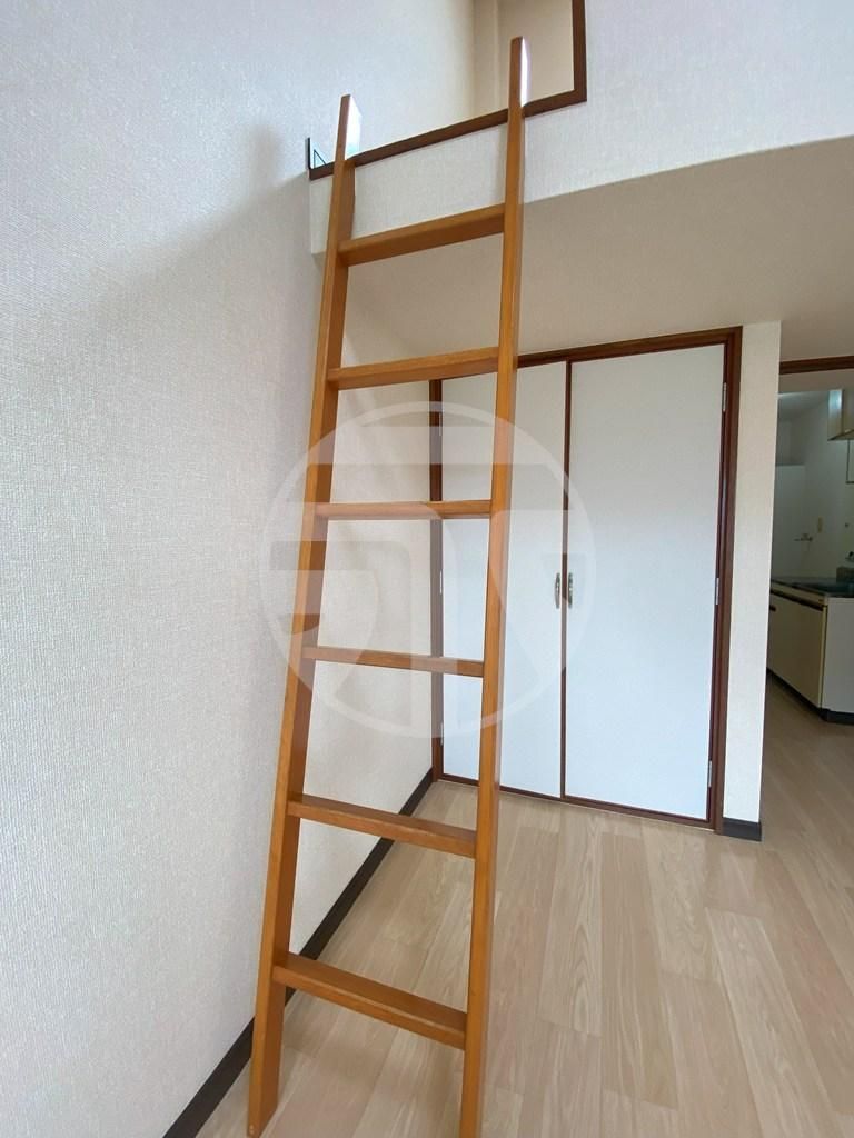 1K Loft Apartment for Rent in Miyakonojo, Miyazaki - Thumbnail 4