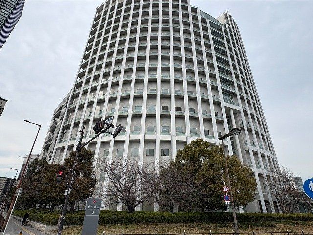2LDK Apartment for Sale in Nakanoshima Tower, Osaka - Thumbnail 4