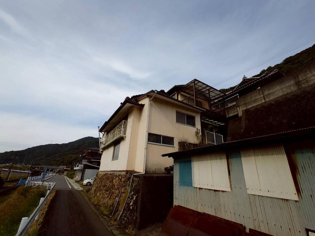 3LDK Wooden House for Sale in Yatsushiro, Kumamoto - Near Dan Station - Thumbnail 3