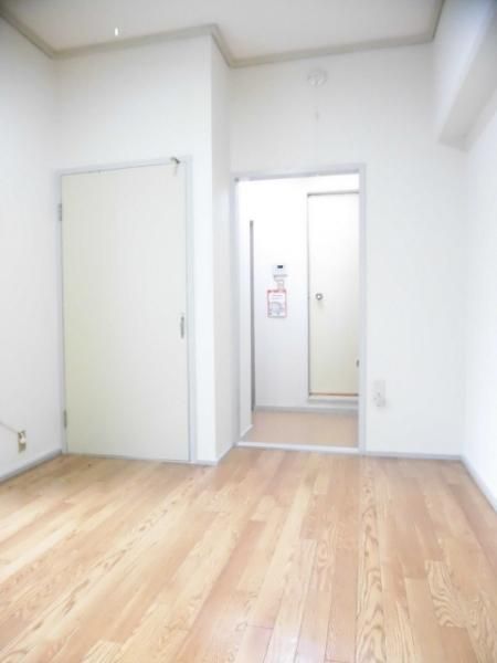 Kyoto Kita Ward 1R Apartment for Rent - 27,000 JPY, No Deposit - Thumbnail 4