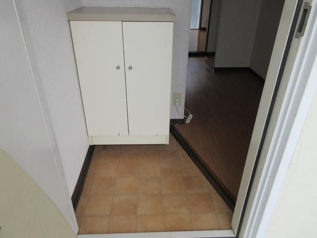1K Apartment for Rent in Higashihiroshima, 20,000 Yen - Thumbnail 2