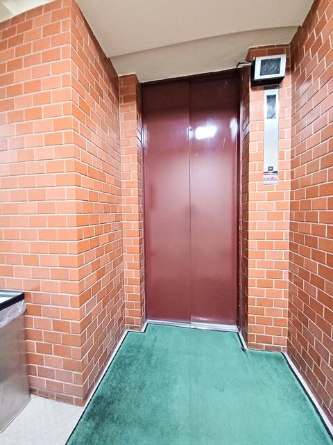 Renovated 2K Apartment for Sale in Nishi-Waseda, Shinjuku, Tokyo - Thumbnail 4