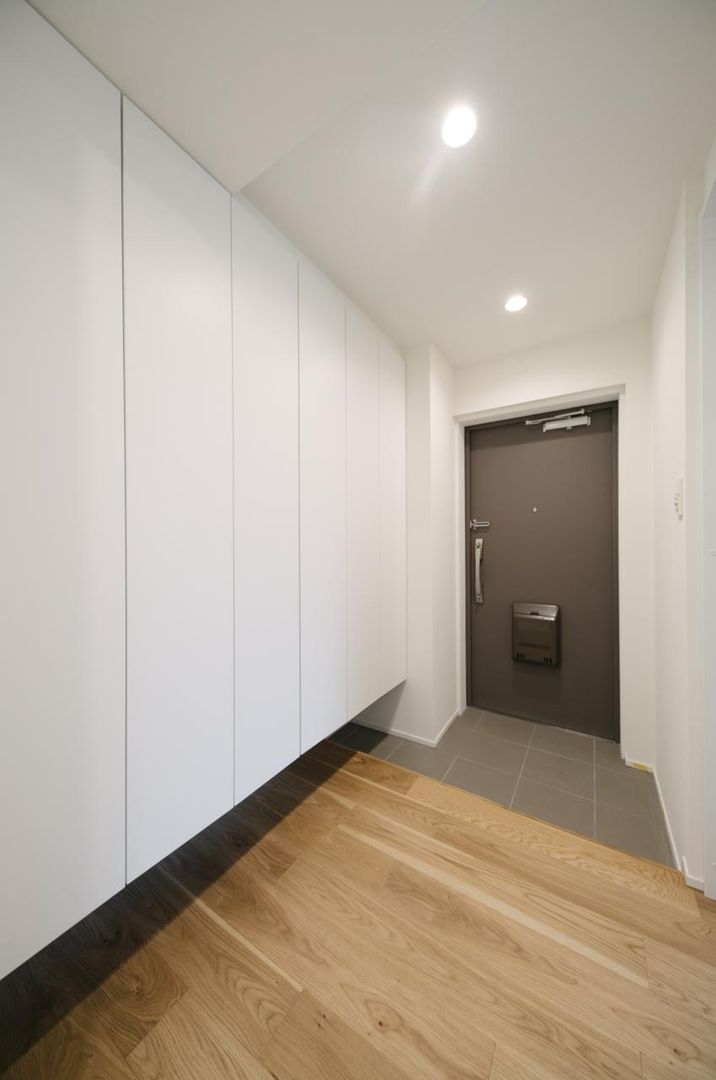 Renovated 2SLDK Apartment with Private Garage in Bunkyo, Tokyo - Thumbnail 3