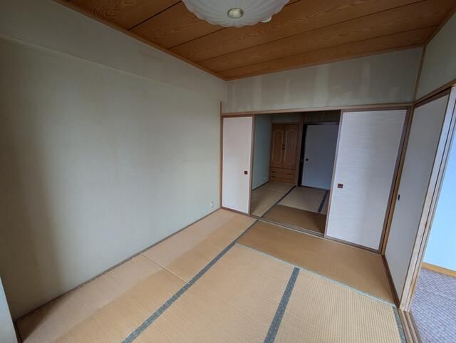 2LDK Resort Condo with Hot Spring Near Yuno-hama Beach, Tsuruoka - Thumbnail 2