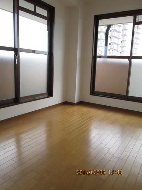 2LDK Apartment for Rent in Sakai, Osaka - Liberty Hatsubashi - Thumbnail 3