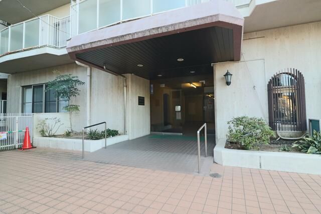 2DK Apartment for Sale in Takamatsu, Kagawa - 45.23 sqm - Thumbnail 3