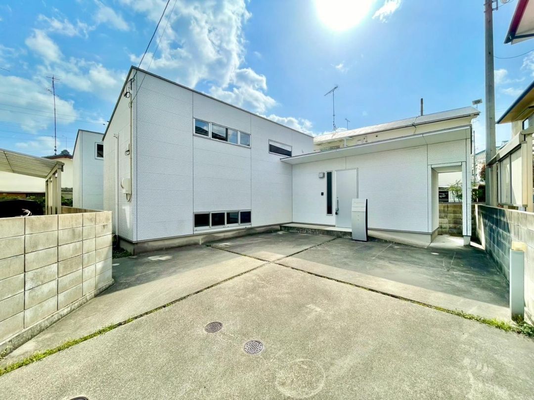 3LDK All-Electric House with Courtyard in Imabari City - Image 1