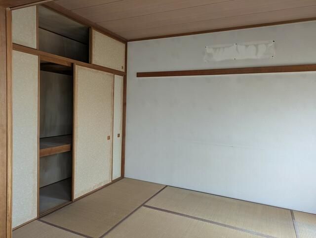 3SLDK Apartment for Sale in Tama, Tokyo - South-Facing & Quiet - Thumbnail 4