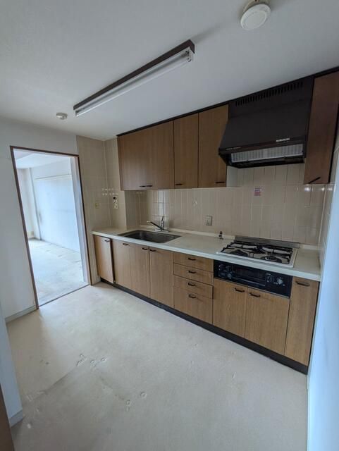 3SLDK Apartment for Sale in Tama, Tokyo - South-Facing & Quiet - Thumbnail 3