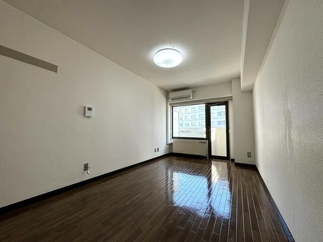 Chiyoda Sanbancho Studio Apartment for Sale with Rental Income - Thumbnail 3