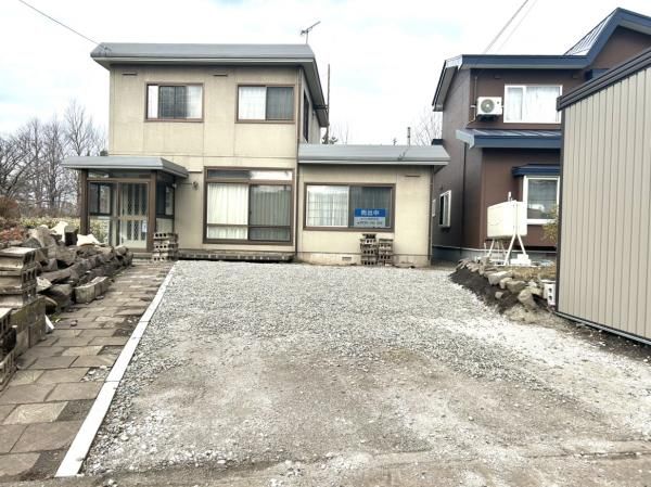 Renovated 4LDK Sekisui Heim House for Sale in Muroran, Hokkaido - Thumbnail 3
