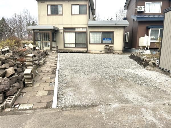 Renovated 4LDK Sekisui Heim House for Sale in Muroran, Hokkaido - Thumbnail 2